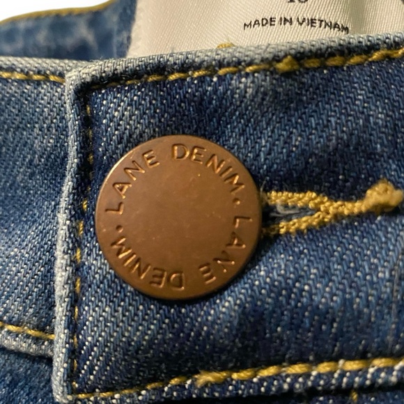 Lane Bryant Denim Medium Wash Stretch Cropped with Whiskering High Waist Size 16 - Picture 8 of 12